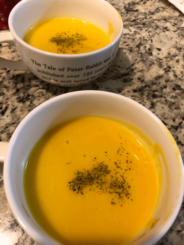 パセリをぱらり